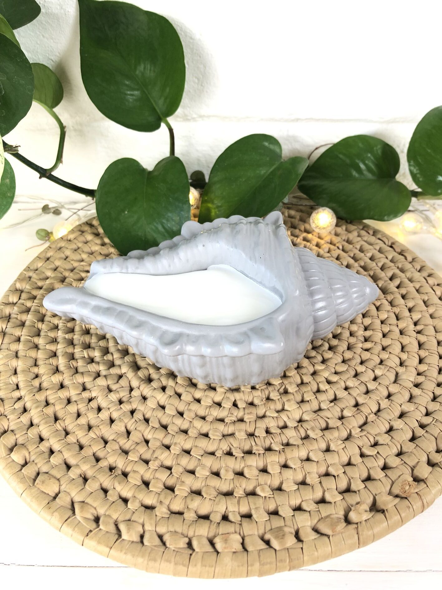 Large Seashell Candle | Grey Large Seashell Candle | Grey
